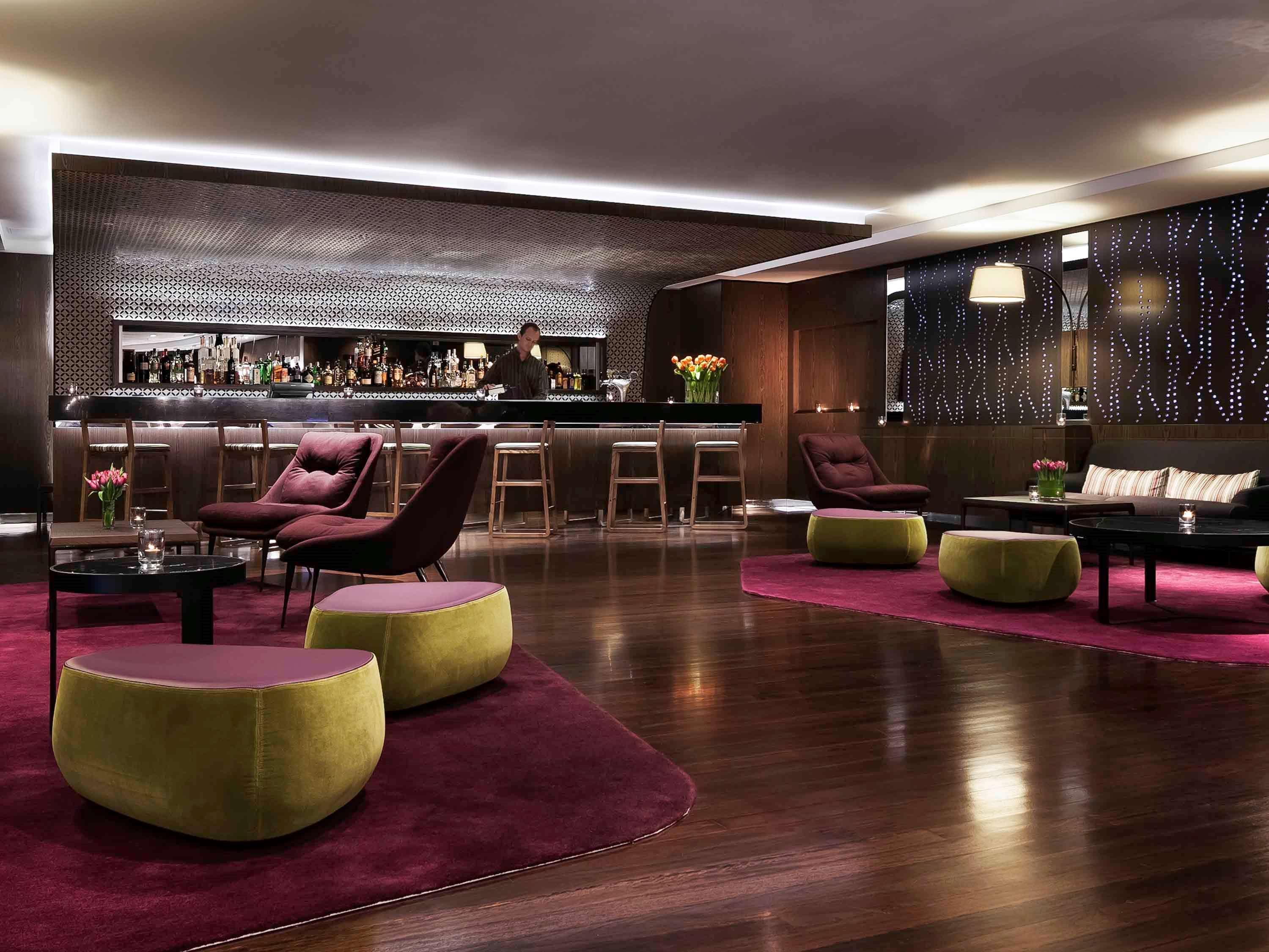 Hotel Pullman Sydney Hyde Park Esterno foto The bar at the W London